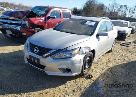 2016 Nissan Altima 2.5/2.5 S/2.5 Sl/2.5 Sr/2.5 Sv z USA, uszkodzony, nr VIN 1N4AL3AP5GC230513